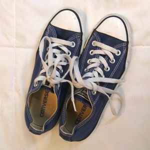 Converse blue women's chucks 6.5